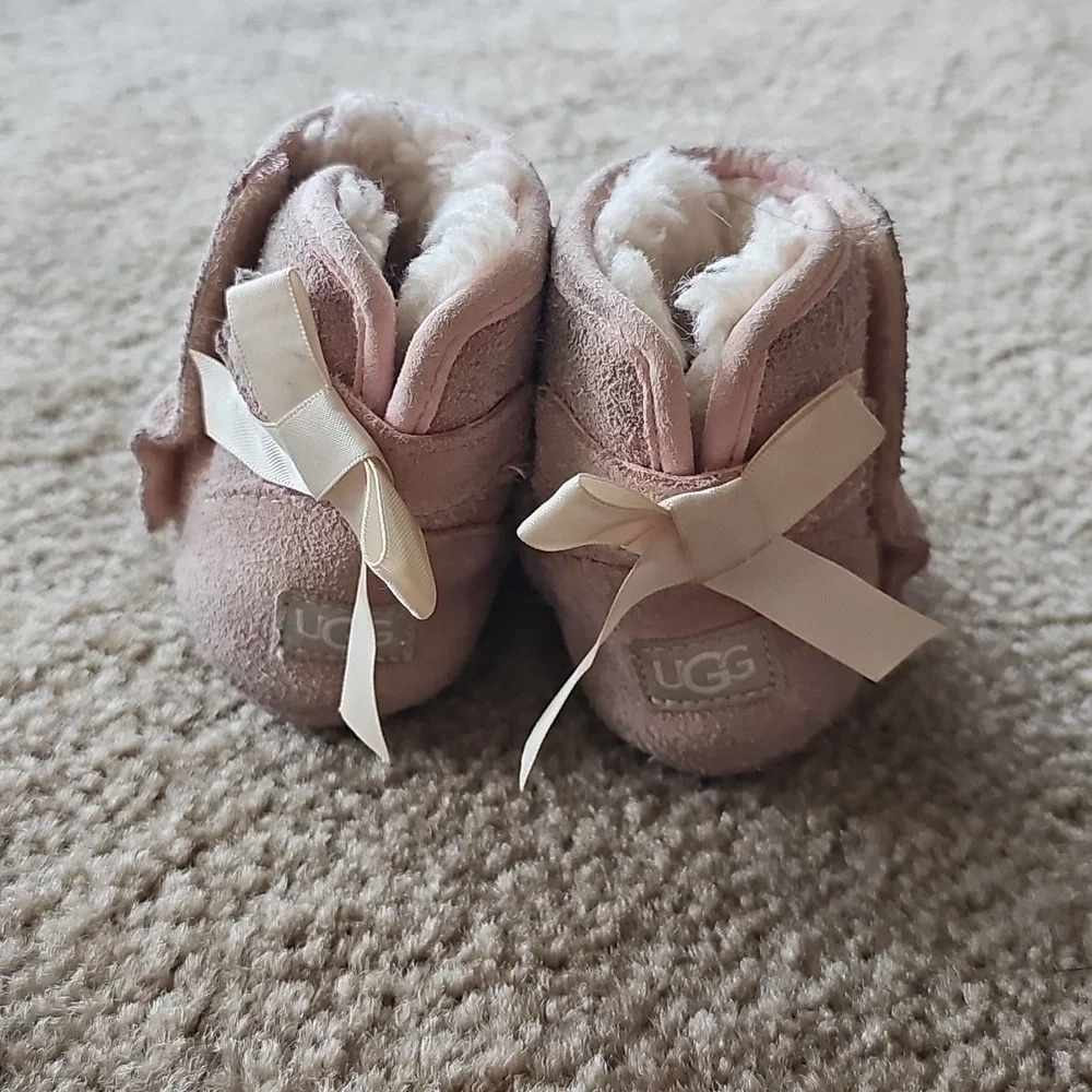 UGG Pink Jessie Bow Baby Booties Size 2/3